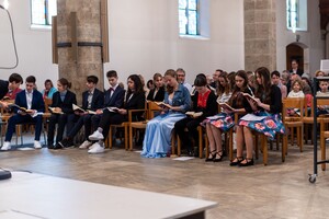 11_gottesdienst-morgen-17324_53595490955_o_1o7e5l3tyxjbk.jpg