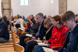 15_gottesdienst-morgen-17324_53595491110_o_1boyal57f4txz.jpg